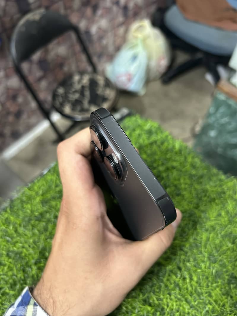14 pro max 2