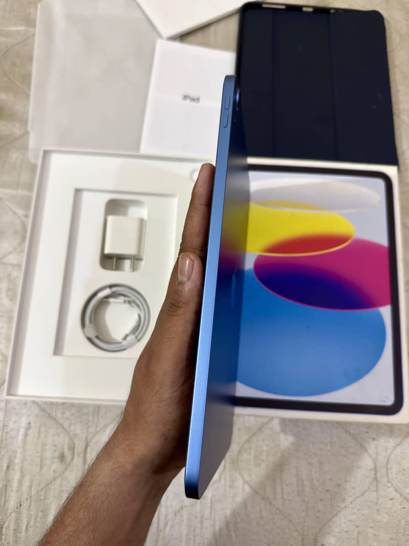 iPad 10 Gen Complete Box 3