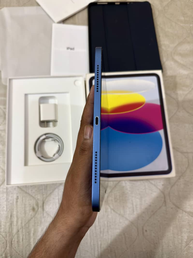 iPad 10 Gen Complete Box 6