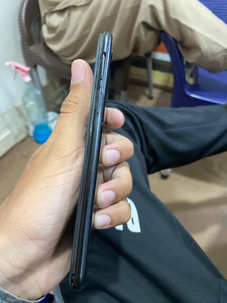 Oppo f7 mobile working condition for basic use 2
