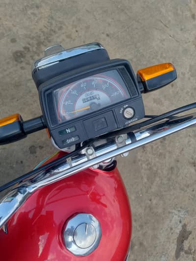 Honda 70 10/10 condition.   139000. price