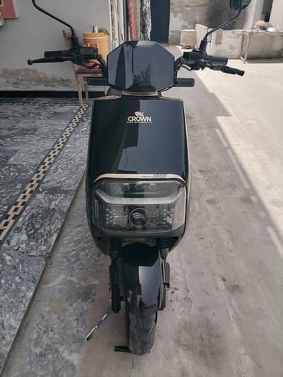 electric scooty Crown Firefly
