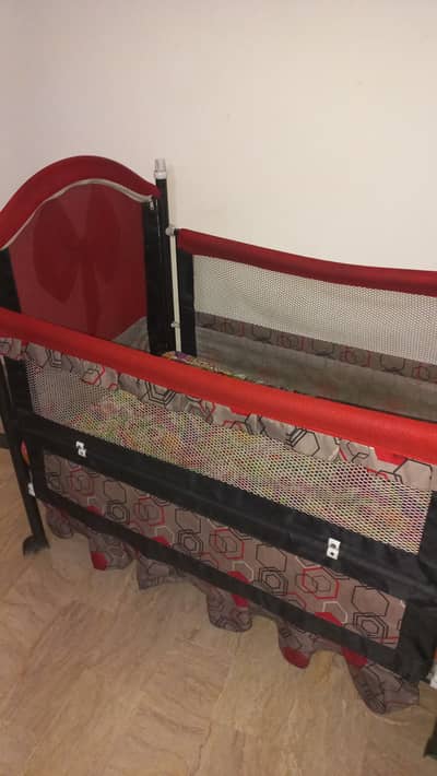 Baby cot with matress