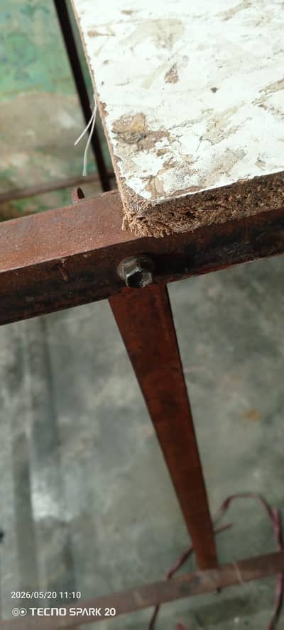 folding table