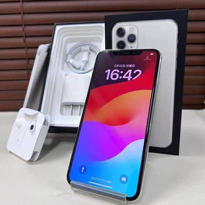 iPhone 11pro max 256 GB only WhatsApp number 0346/84/44/939