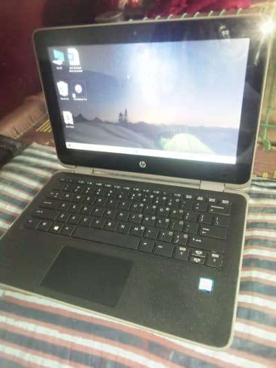 Loptop HP 8GB Ram  128. memory   core My 3, 8 generation price 27000