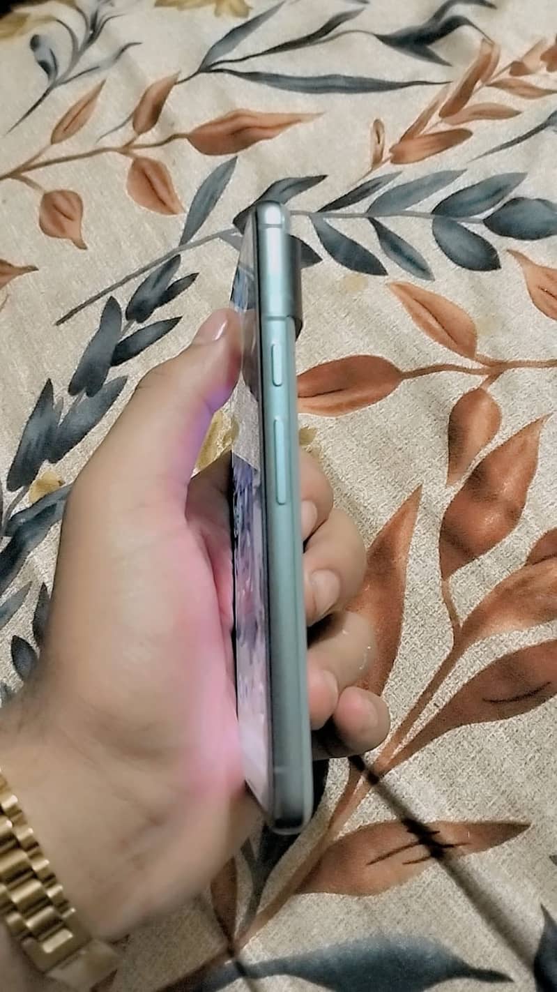 Google Pixel 8 2