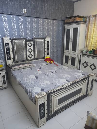 Bed room set