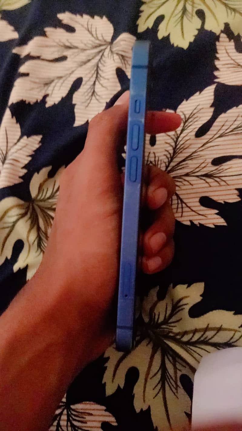 Iphone 13 2