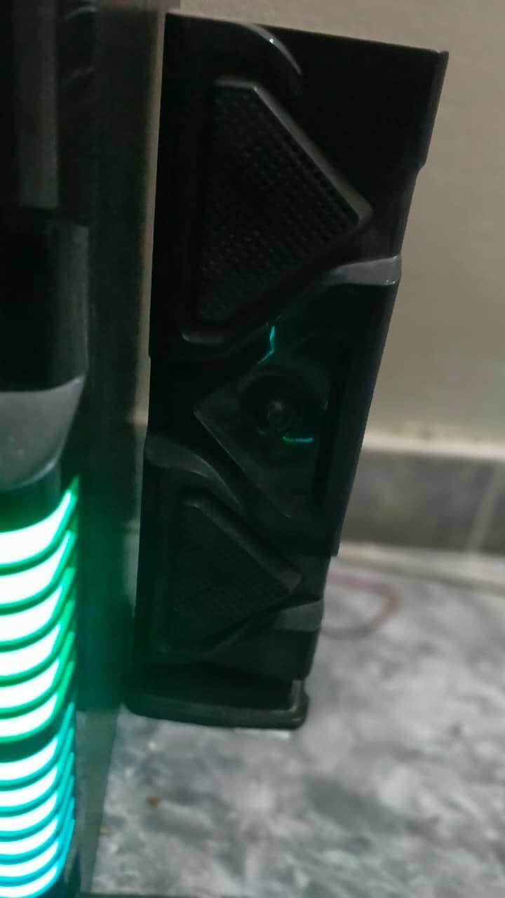 speakers 1