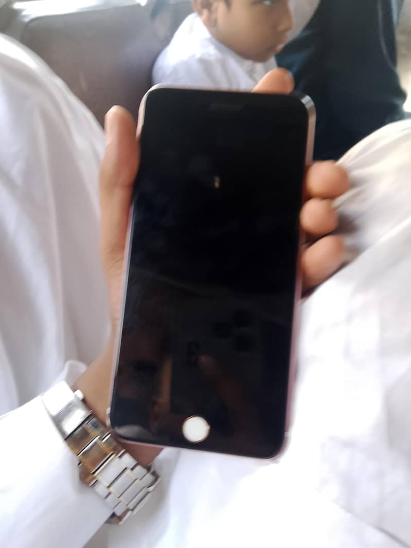Apple iPhone 7 Plus 2