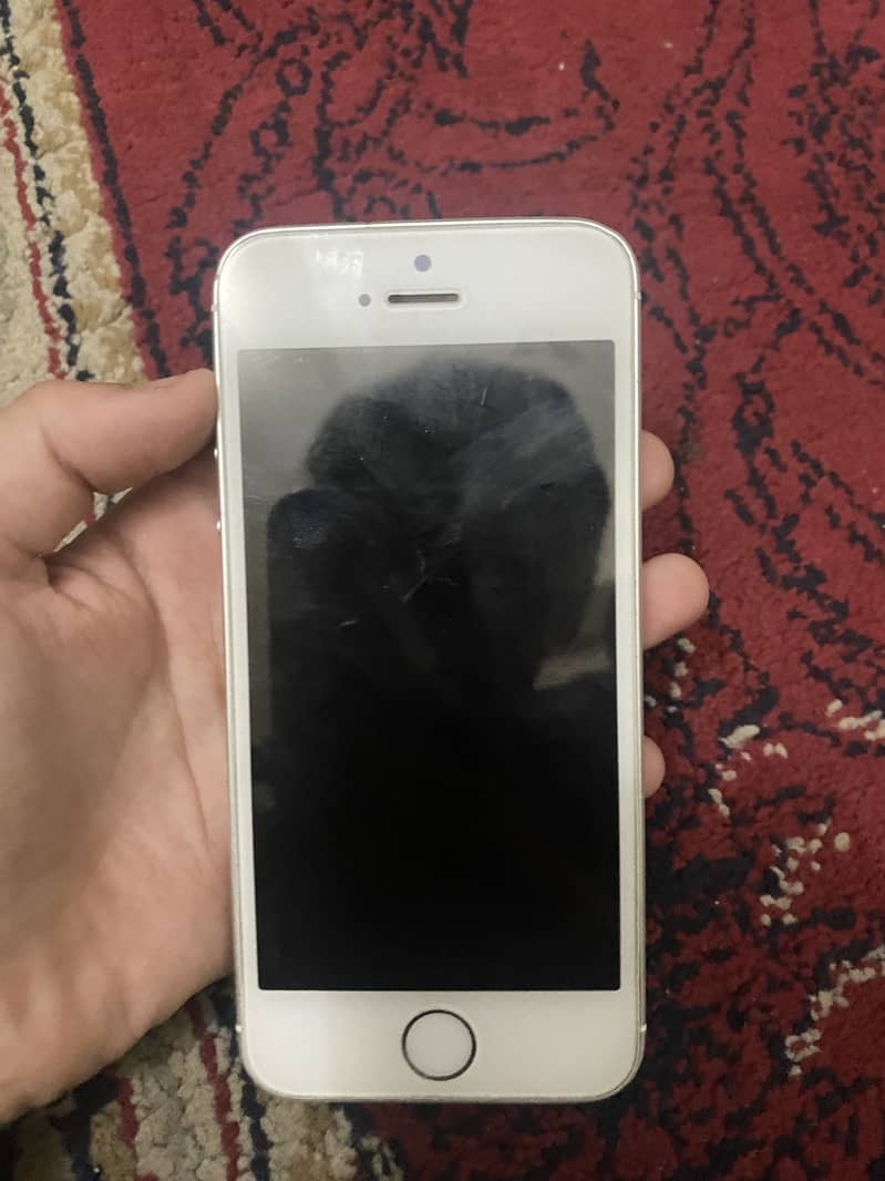 Apple iPhone SE 0