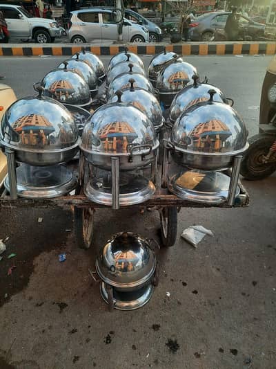 Premium Round Stainless Steel Chafing Dish / Buffet Warmer (Like New)