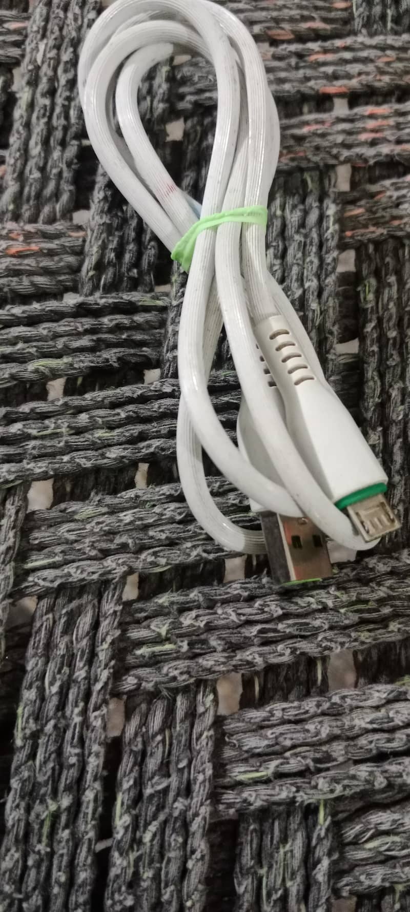 three types charging cables 4