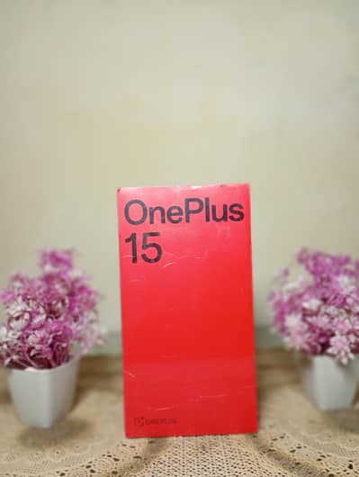 OnePlus 15 box pack ha open ni hua non active