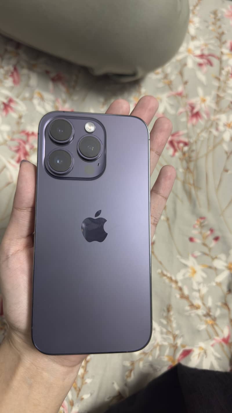 iPhone 14 pro 1