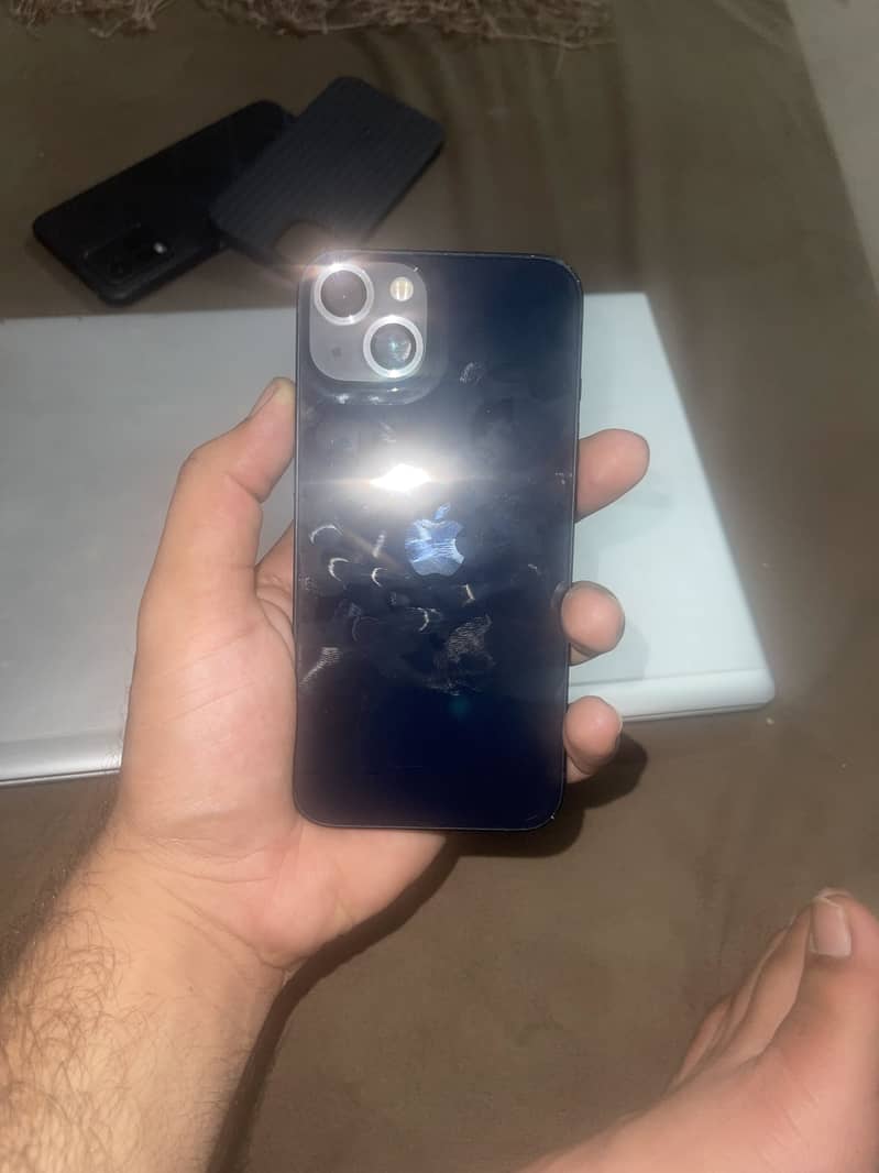 Apple iPhone 13 2