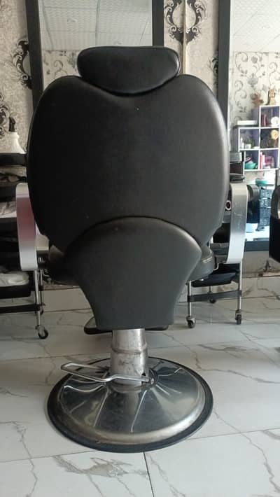 ladies salon jobs