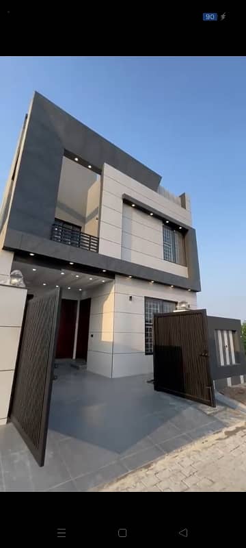 5 marla brand new facing park house for sale sec e bahria town Lahore