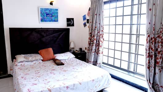 1 kanal beautiful slightly used furnished house for sale in bahria town Lahore sector c