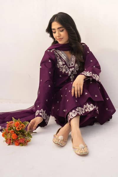 Lawn purple Embroidered 2piece Suit
