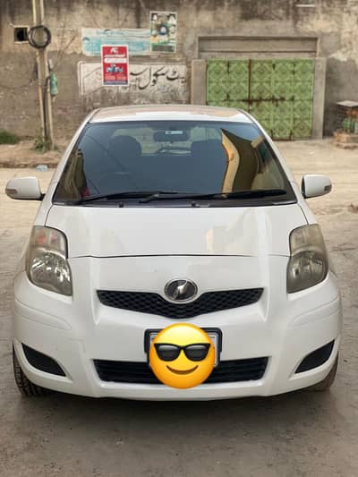 Toyota Vitz 2010