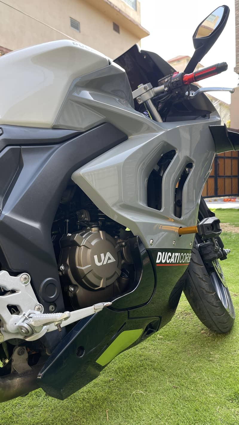 Ducati V4s 2