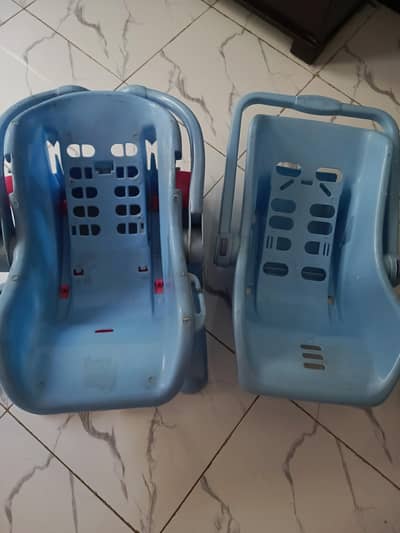 blue colour born baby and 1 years 2 years both baby