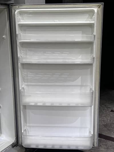 Mitsubishi frige