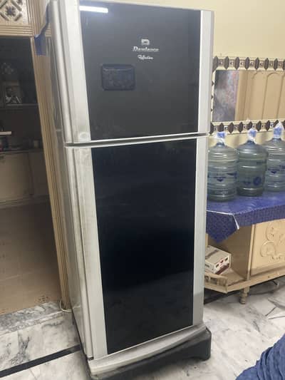 Dawlance fridge used