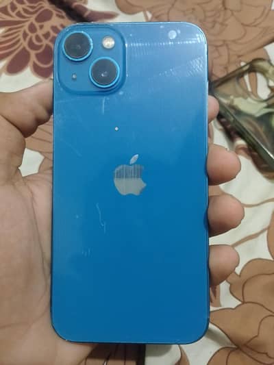 Apple iPhone 13
