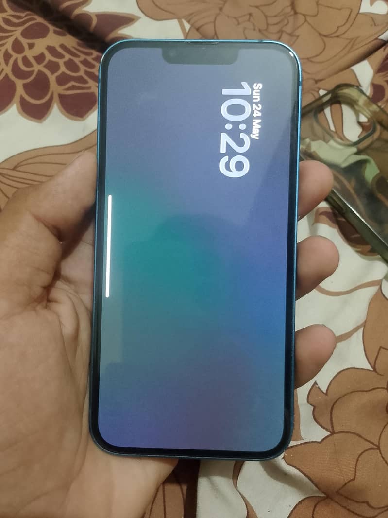Apple iPhone 13 2