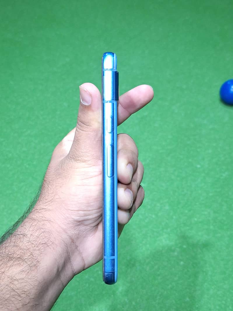 Google Pixel 8a 4