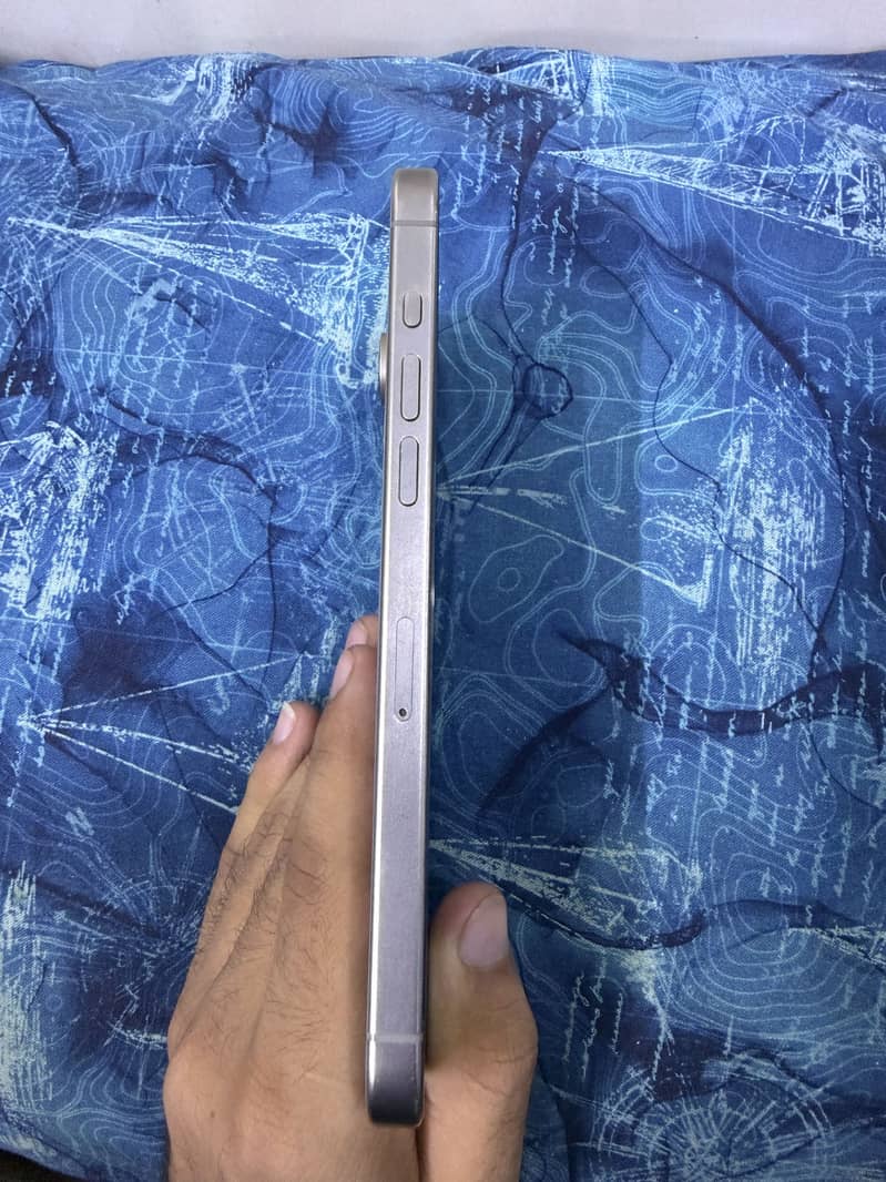 IPHONE 15 PRO MAX 10
