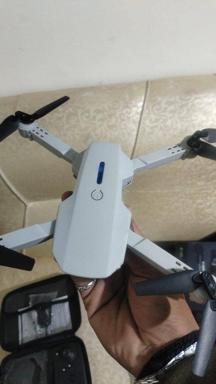 E88 Pro Drone 0