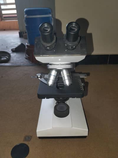Laboratory Microscope for Sale” “Student Microscope Good Condition”
