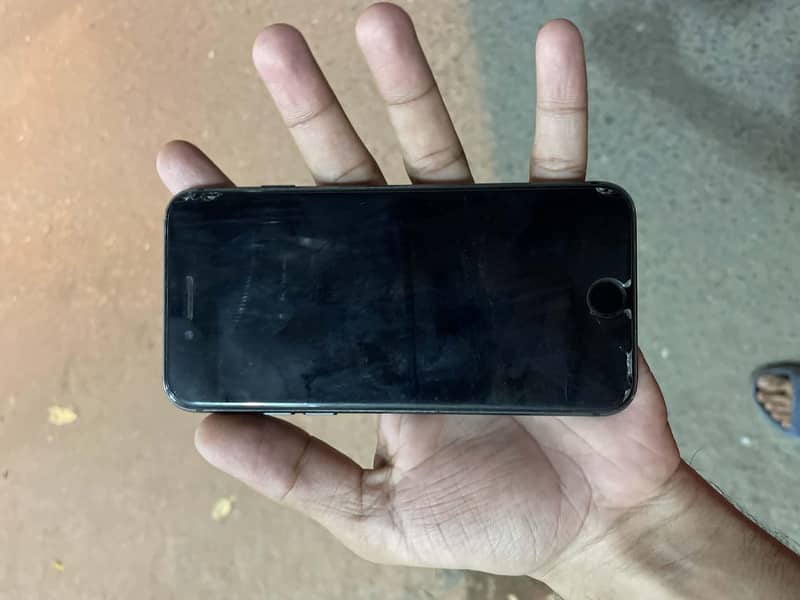 Apple iPhone 8 5
