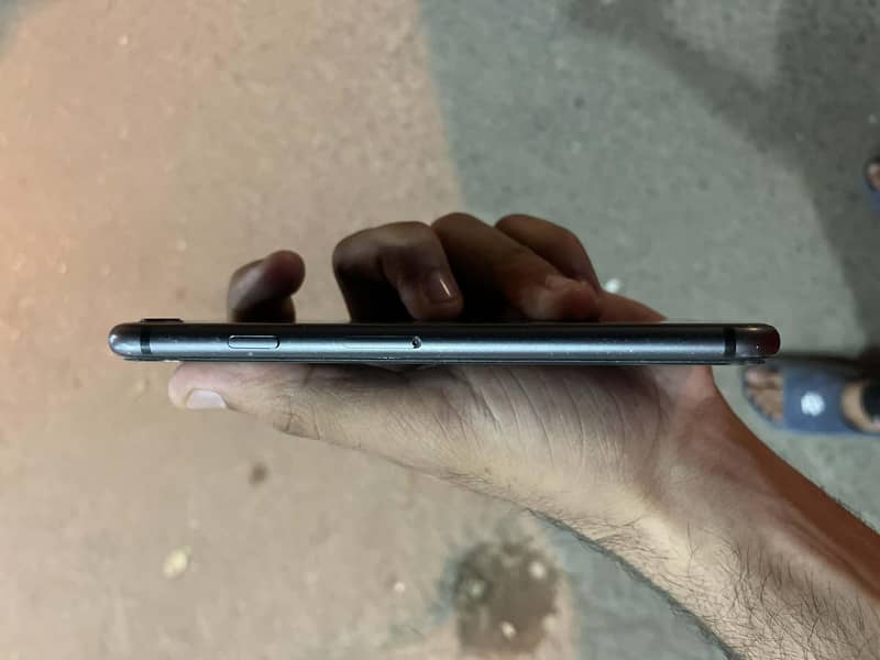 Apple iPhone 8 7