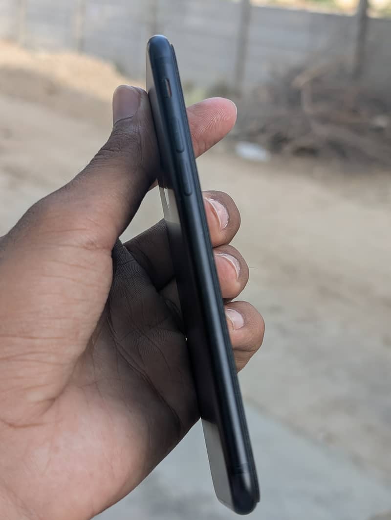 Apple iPhone 7 4