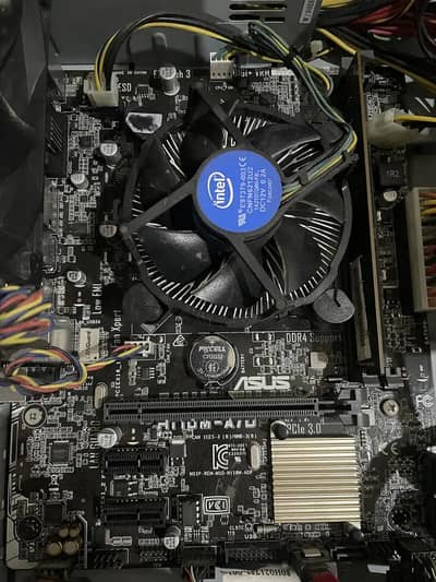 Asus H110M-Motherboard with 6th gen i5-6500