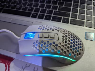 professional gaming mouse (Redragon) 12,400 dpi with box