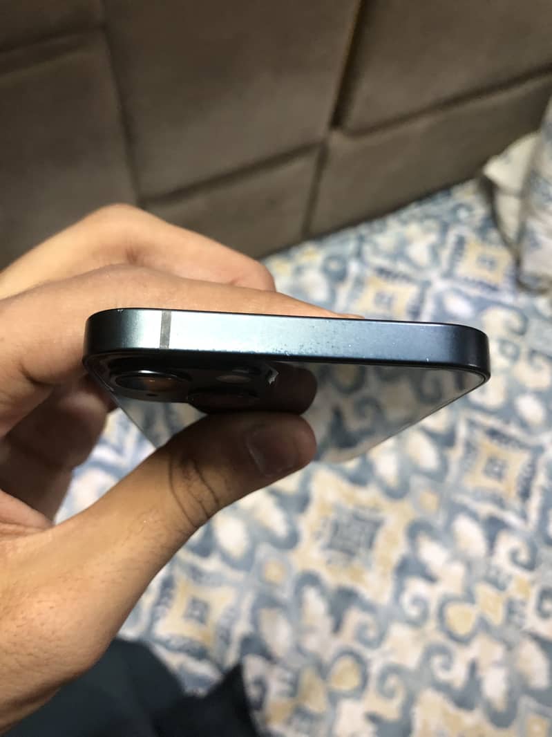 iPhone 13 1