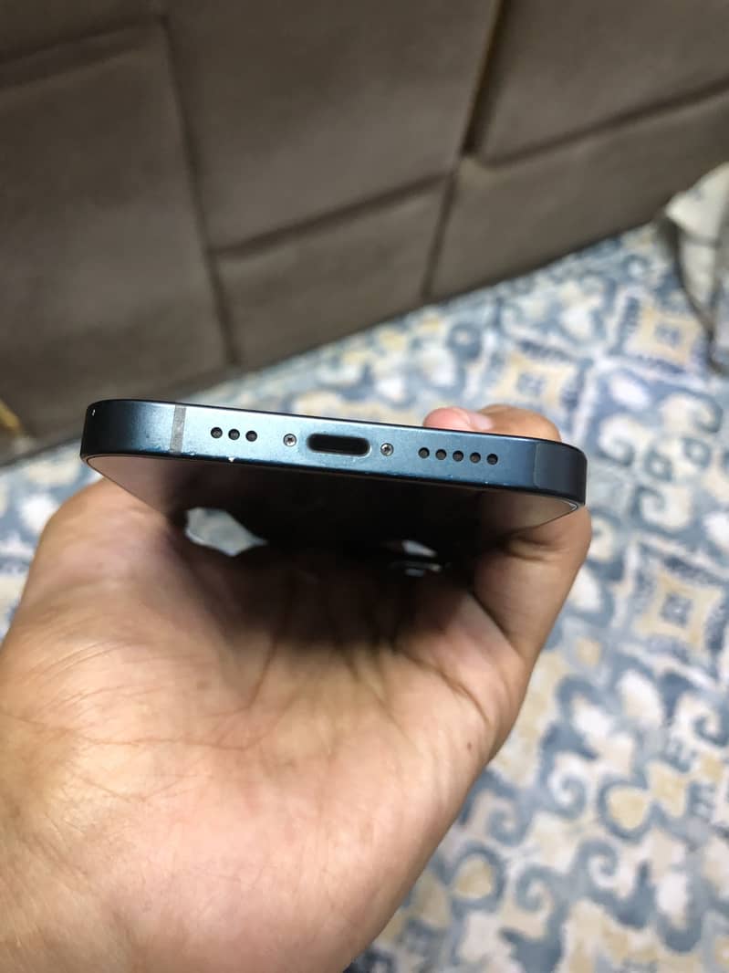 iPhone 13 2