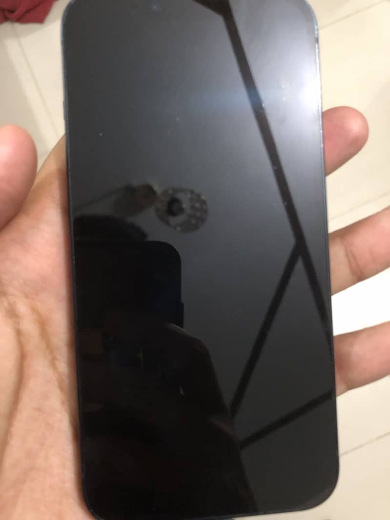 iPhone 13 4