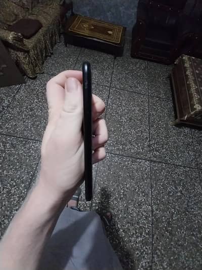 Apple iPhone 7