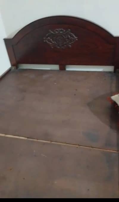 queen bed