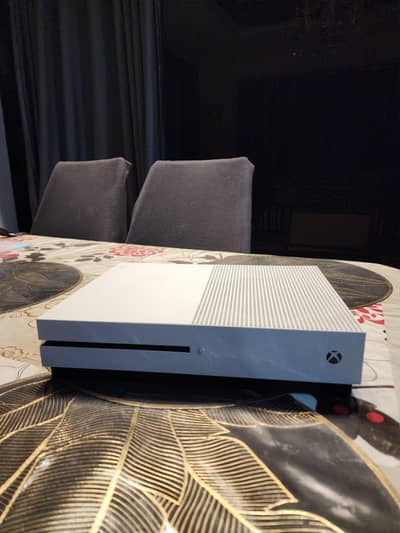 Xbox One S