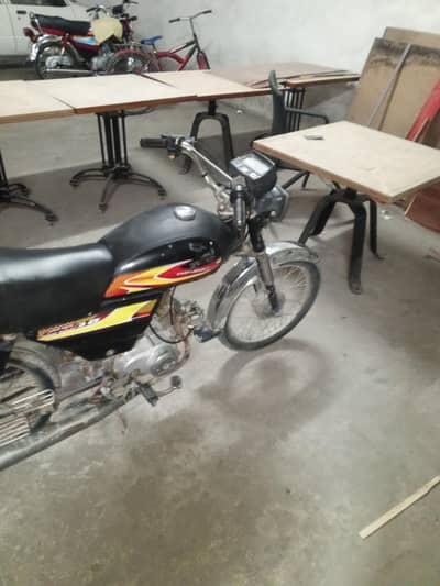 Honda 70cc 2011 model hai condition normal