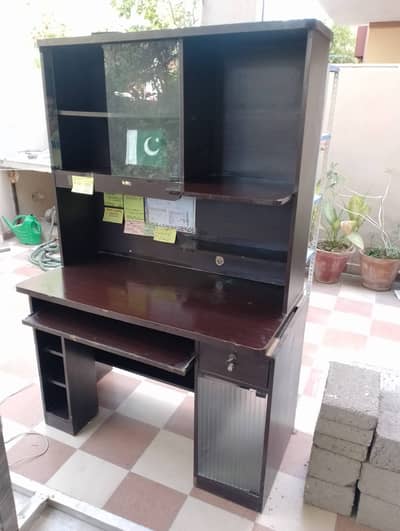 Studytable with drawers and overhead cabinet