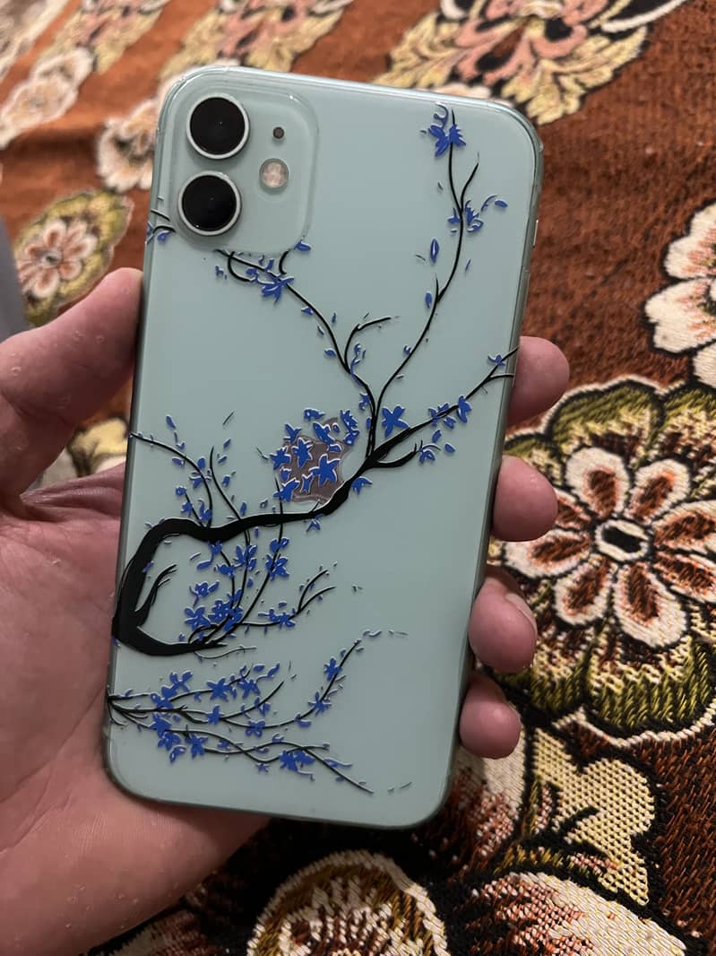 Apple iPhone 11 4
